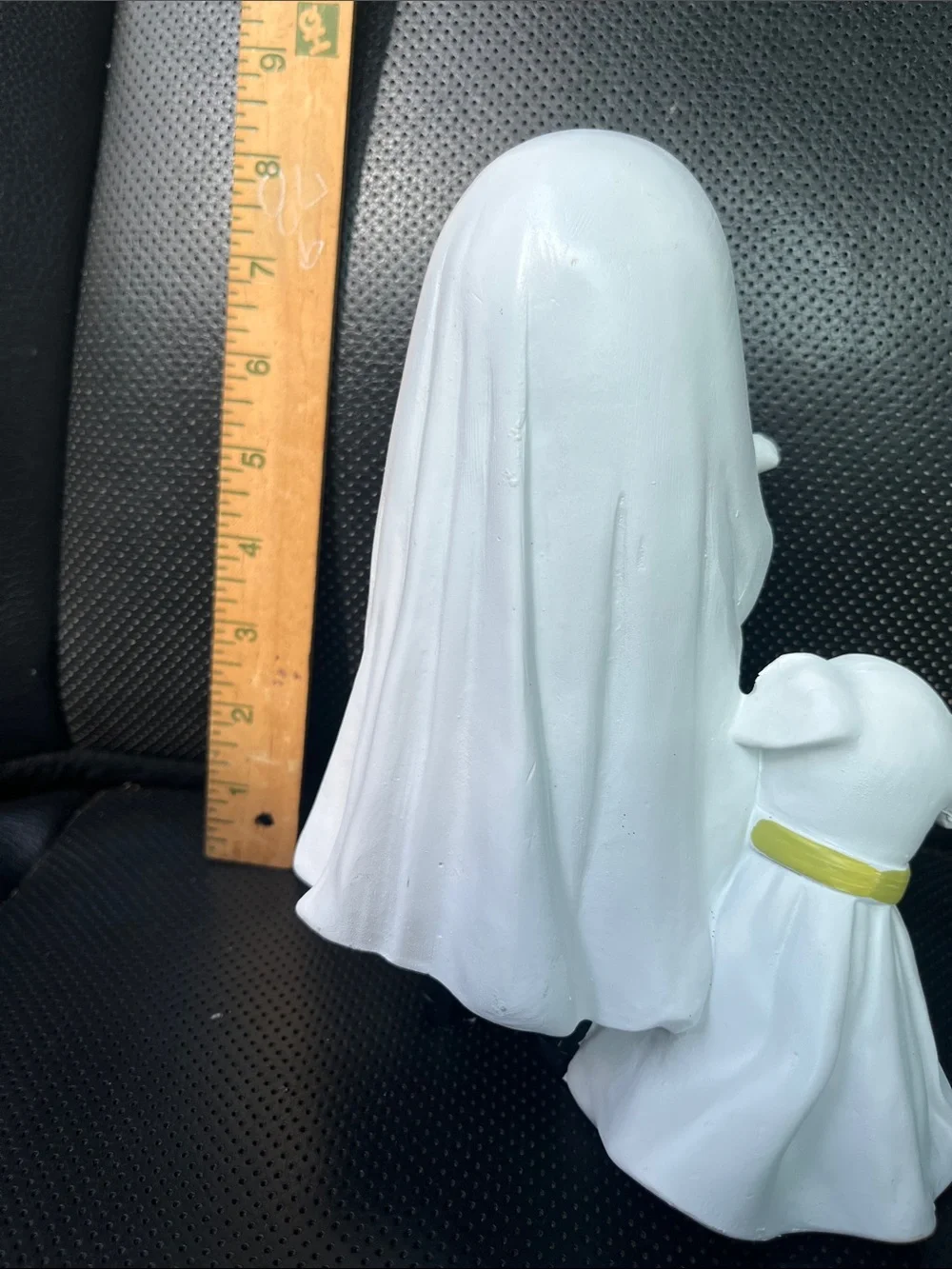 Ghost Pet Figurine - White Decorative Small Pets Statue